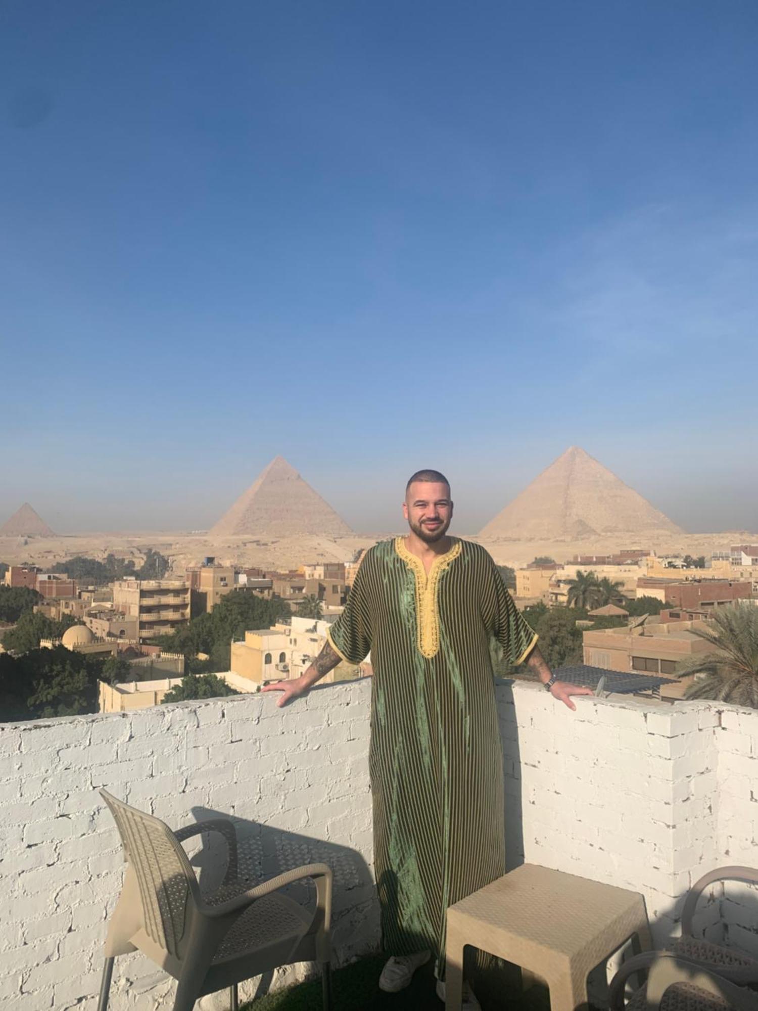Loay Pyramids View Lägenhet Kairo Exteriör bild