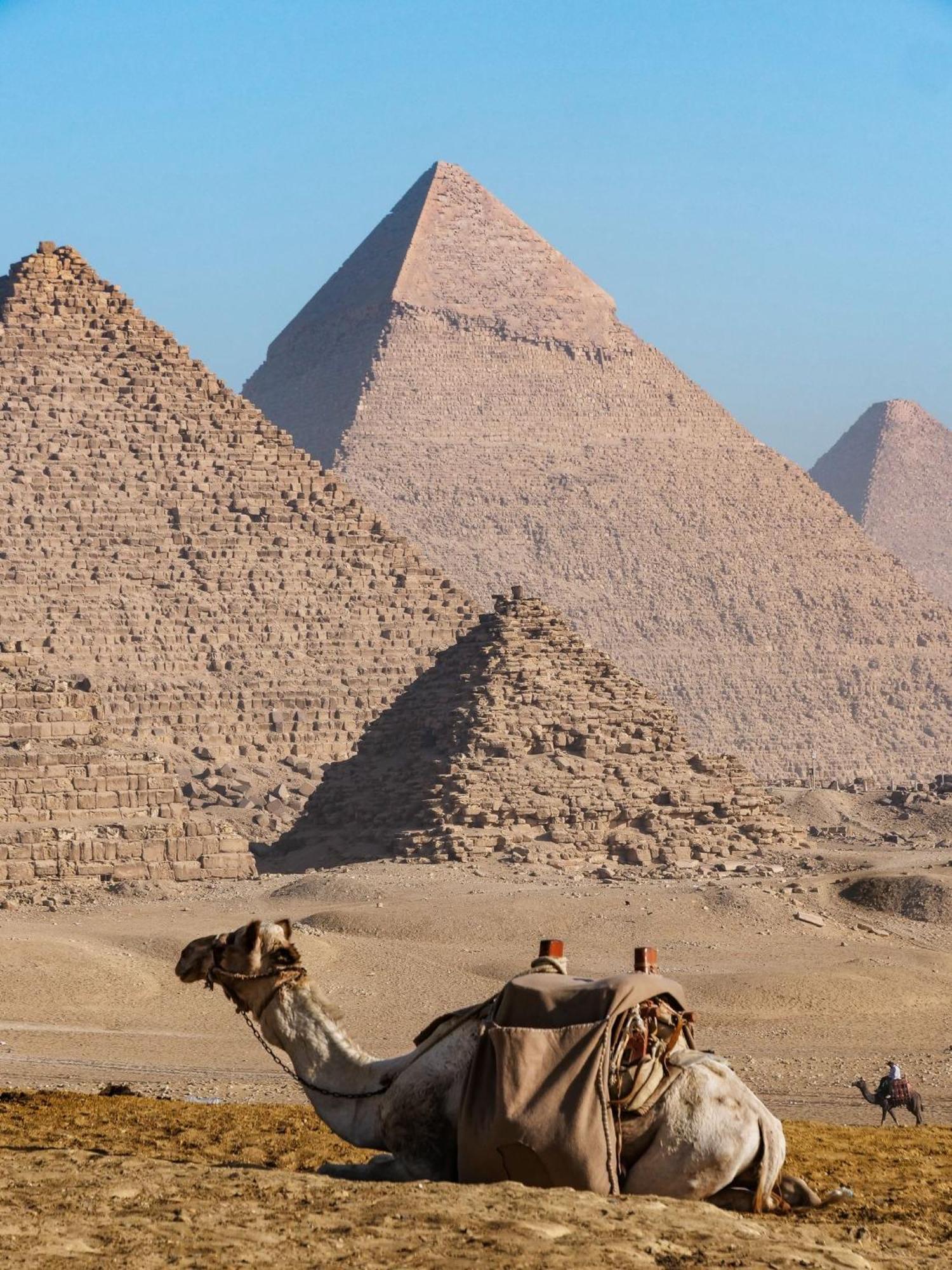 Loay Pyramids View Lägenhet Kairo Exteriör bild