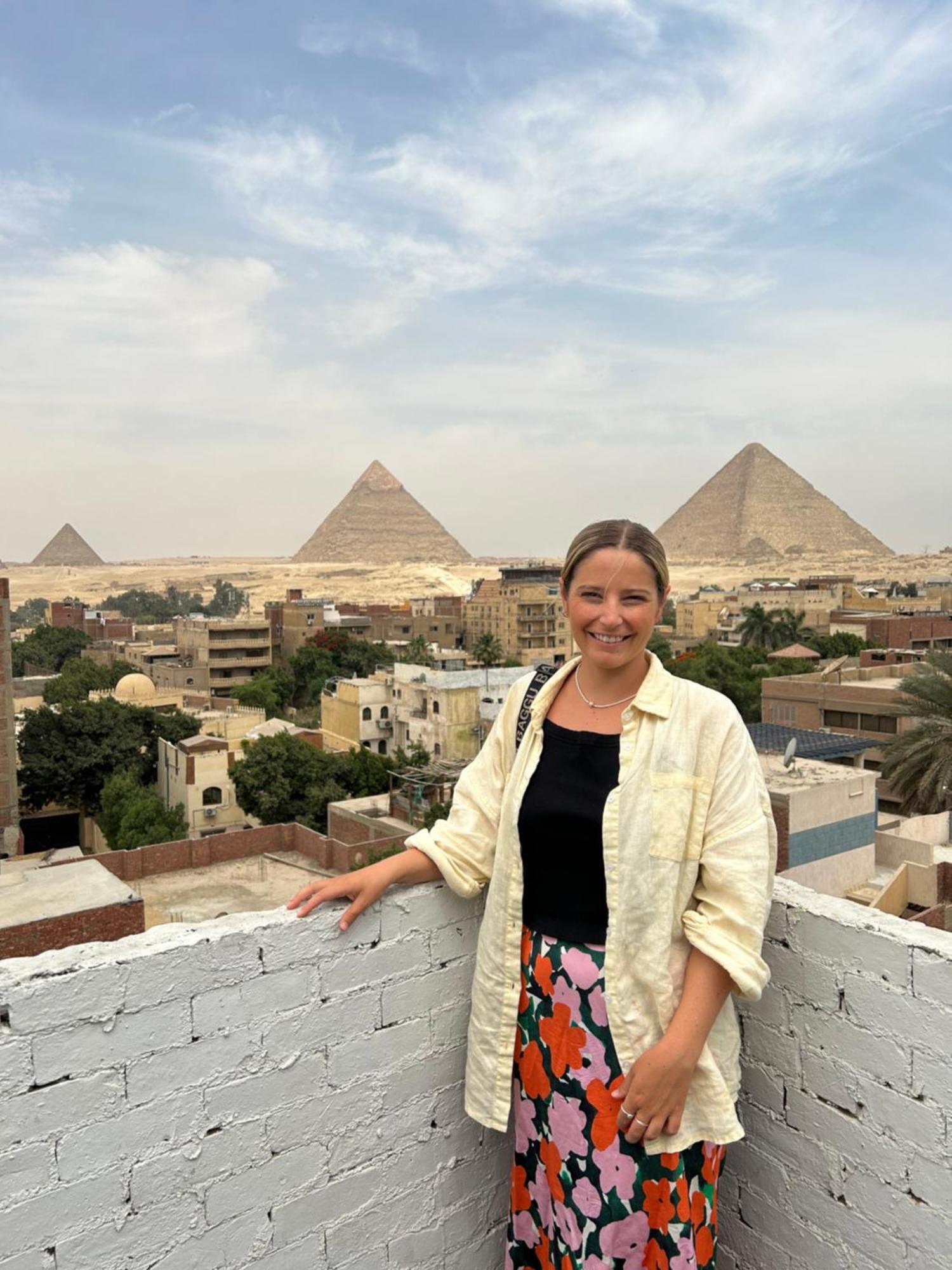 Loay Pyramids View Lägenhet Kairo Exteriör bild