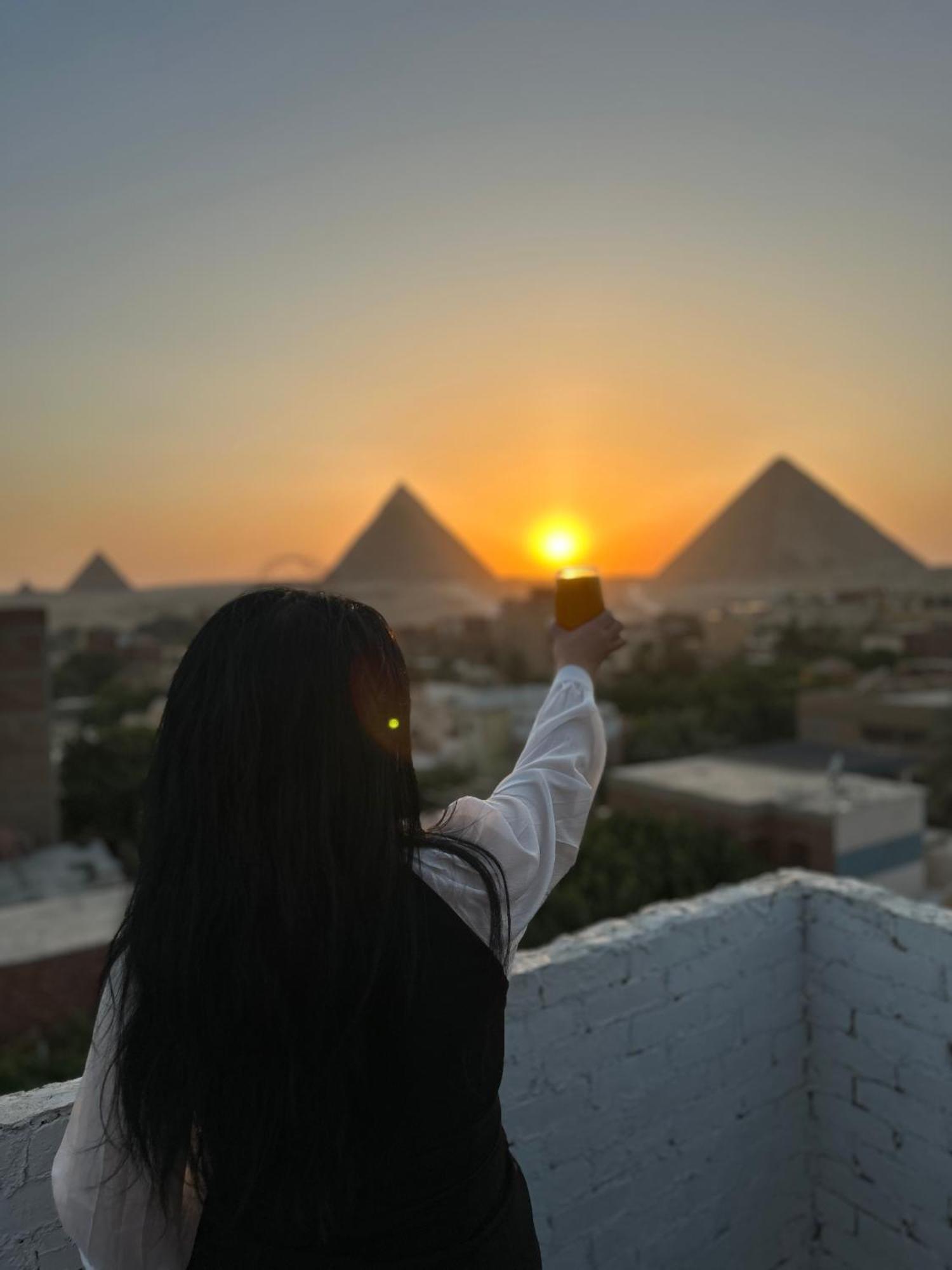 Loay Pyramids View Lägenhet Kairo Exteriör bild